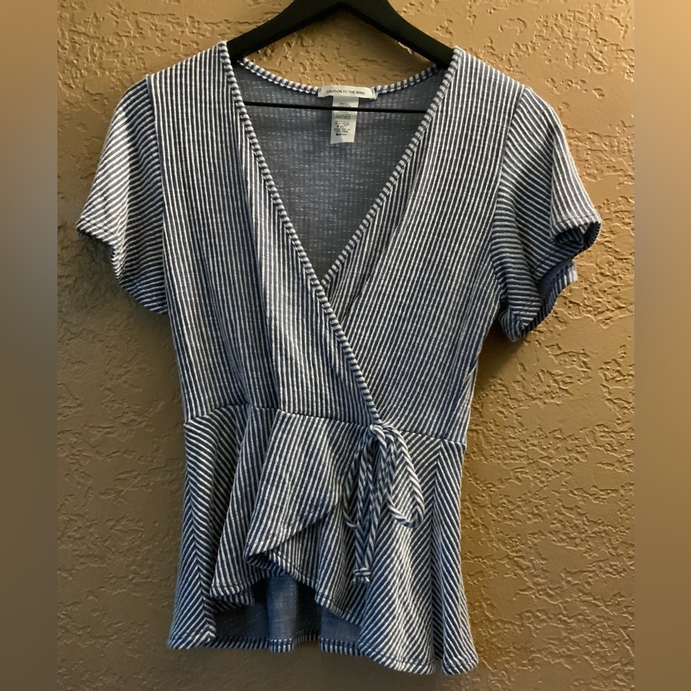 Women’s Caution To The Wind Blue And Striped Shirt Sz: M - Pre-owned
